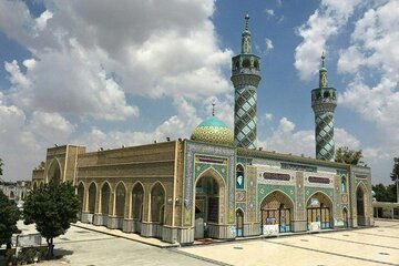 میامی مشهد؛ شهری با امام زاده و آب گرم