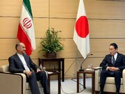 امير عبداللهيان يلتقي رئيس الوزراء الياباني