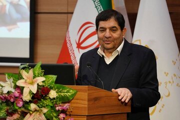 معاون اول بهبودی اوضاع اقتصادی را به آخر سال حواله داد / 20 میلیارد دلار برای کاهش افت فشار نیاز داریم