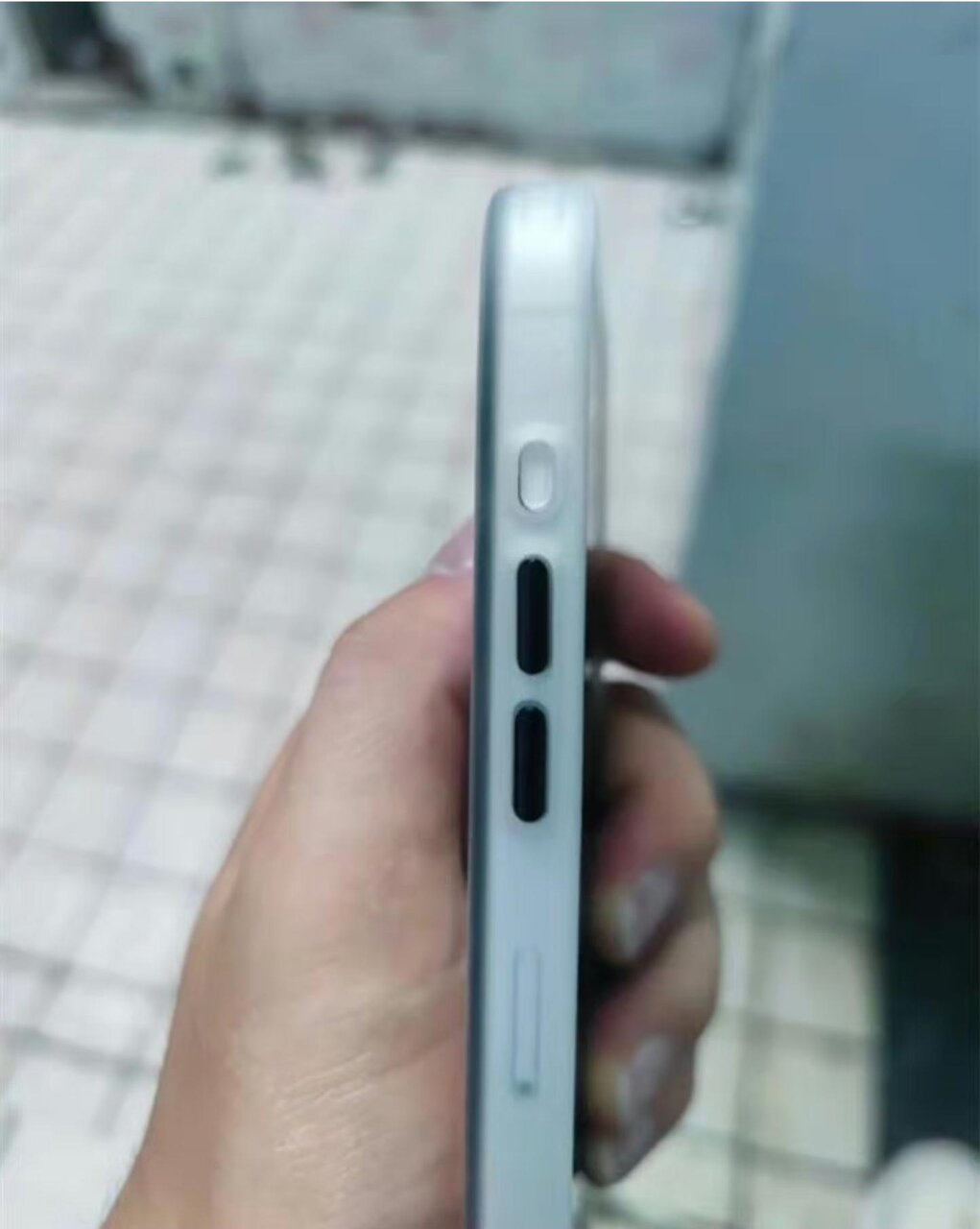 تصویر تعجببرانگیز لو رفته از آیفون ۱۵ پرو/ عکس