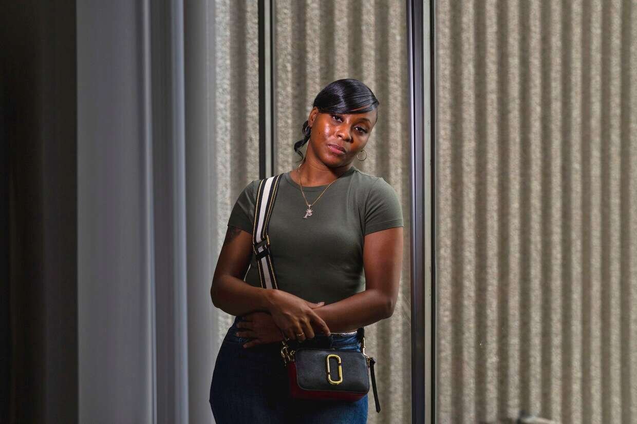 خطا در فناوری تشخیص چهره؛ ماجرای شکایت زنی از پلیس/ عکس