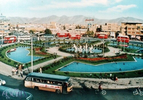 عکسی زیبا از میدان امام حسین در میانه دهه ۴۰ خورشیدی