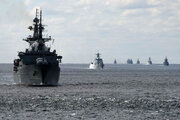 ببینید | تمرین دفع حمله هوایی کشتی‌های جنگی روسیه و چین