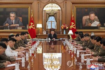 رهبر کره‌شمالی به تقویت تدارکات جنگی متعهد شد