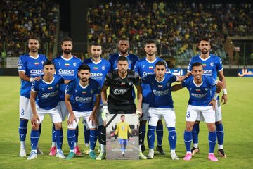 مهرداد محمدی برای استقلال دبل کرد مهرداد محمدی برای استقلال دبل کرد