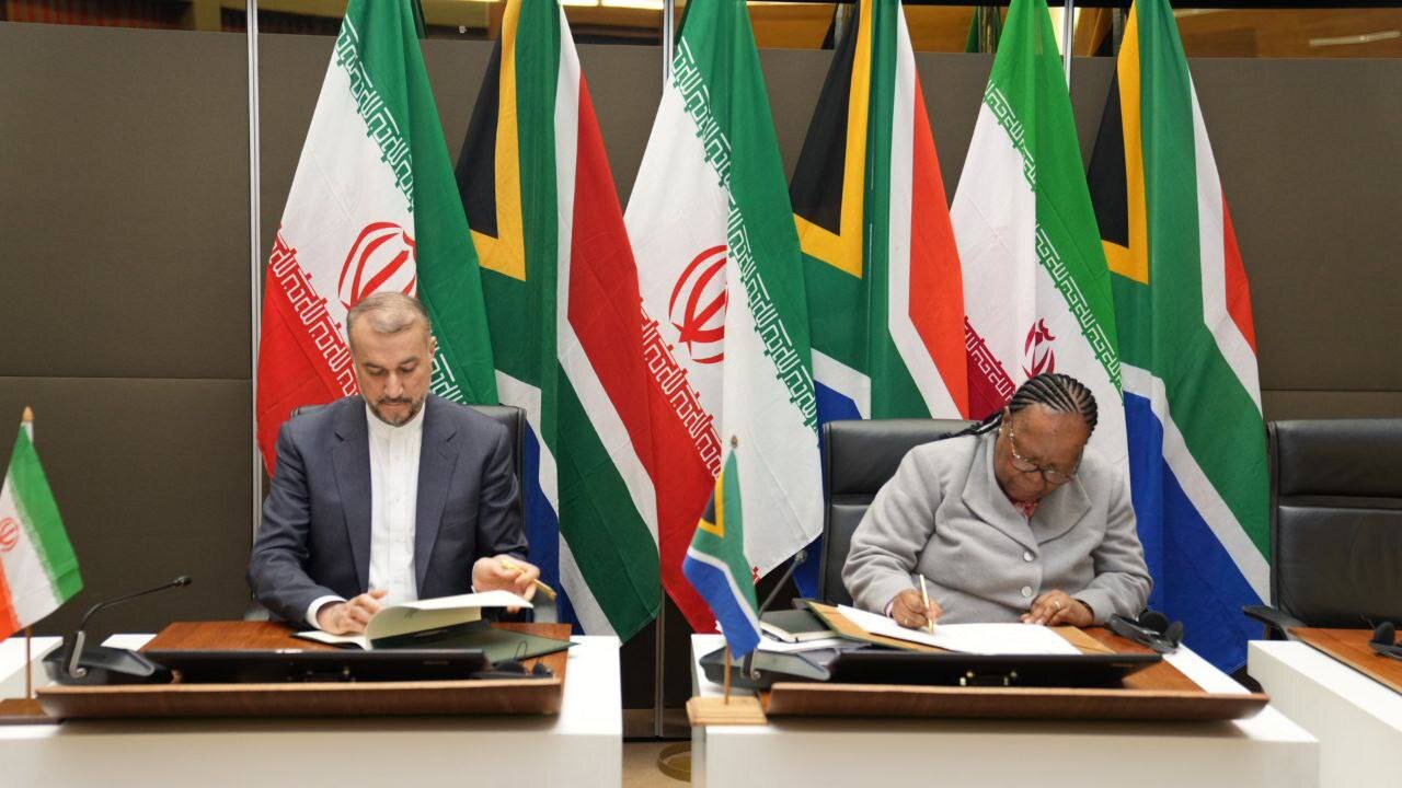گزارشی از سفر وزیرخارجه به آفریقای جنوبی/یادداشت تفاهم به امضای طرفین رسید