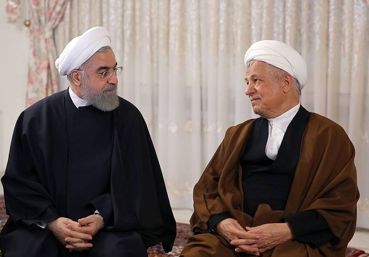  نقش آیت‌الله هاشمی در انتخابات خبرگان این بار بر عهده حسن روحانی / هدف دلواپسان از کمرنگ کردن مجلس خبرگان چیست؟