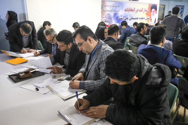 نقشه اصولگرایان برای انتخابات ۱۴۰۲ /تردید اصلاح طلبان بر سر حضور در چالش انتخابات