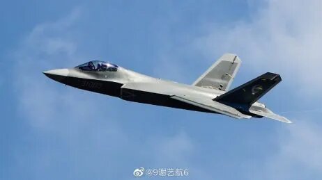چین با این جنگنده مقابل آمریکا می‌ایستد!