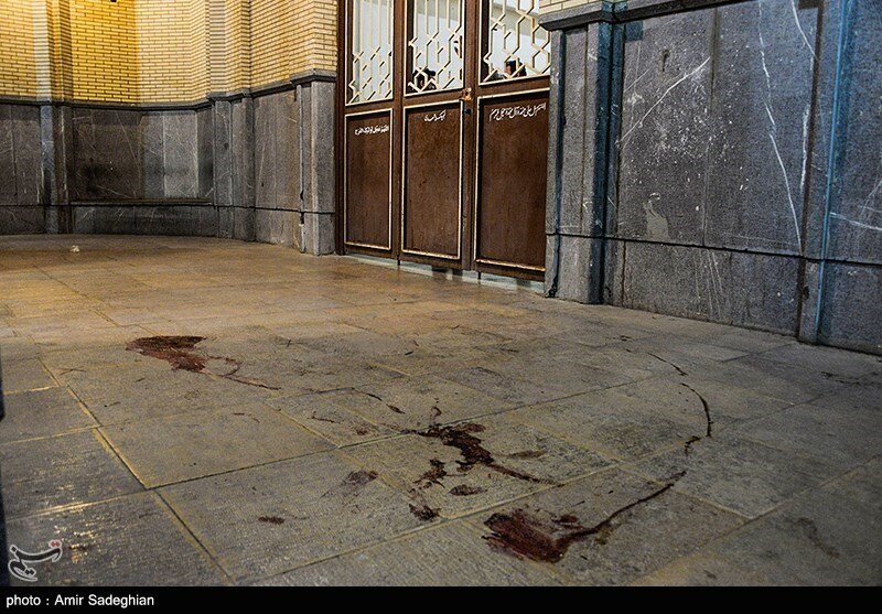 گزارش تصویری جدید از حادثه تروریستی در حرم شاهچراغ شیراز/ یکی دیگر از مجروحین حادثه تروریستی شاهچراغ به شهادت رسید