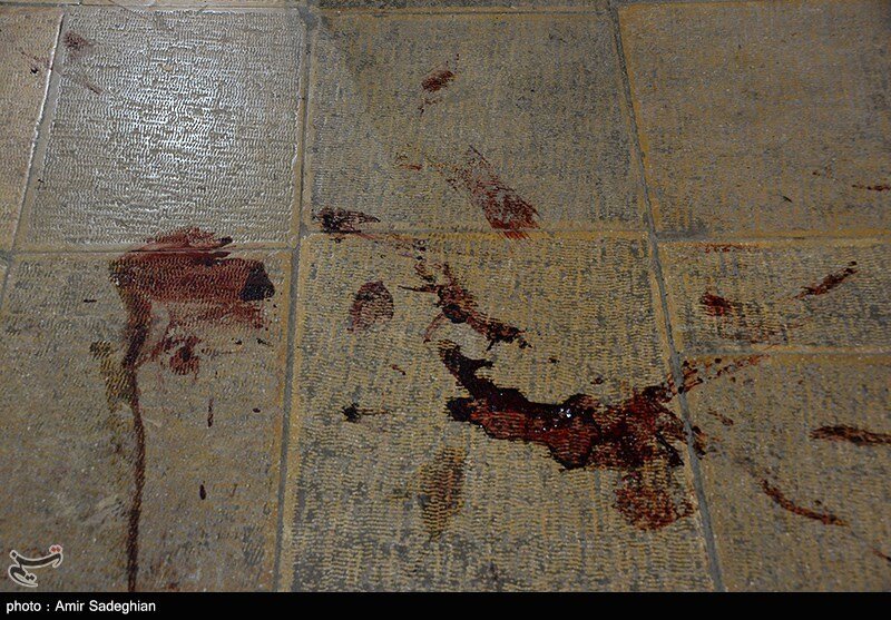 گزارش تصویری جدید از حادثه تروریستی در حرم شاهچراغ شیراز/ یکی دیگر از مجروحین حادثه تروریستی شاهچراغ به شهادت رسید