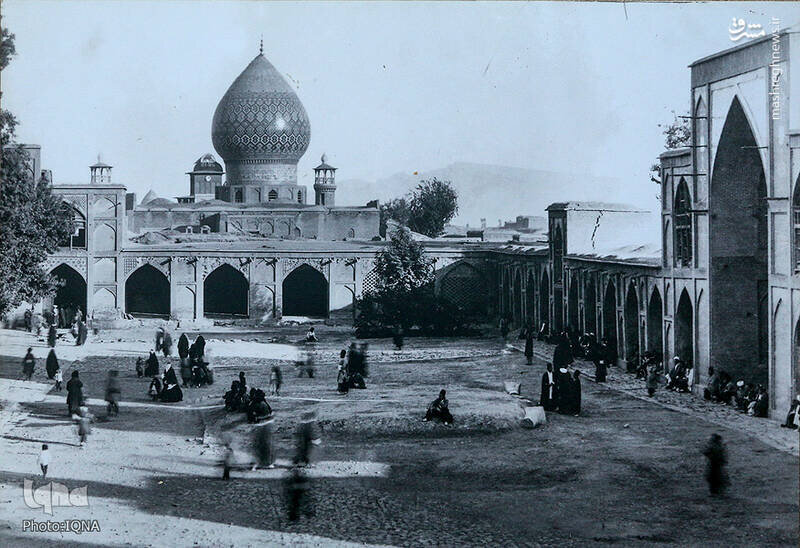 تصاویر قدیمی و کمتر دیده شده زیارت زنان از حرم شاهچراغ (ع)/ عکس