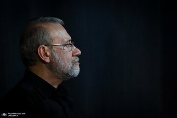 علی لاریجانی: خداوند شر گروهک‌های جنایتکار را از تفکر اسلامی و زندگی مسلمانان کوتاه گرداند