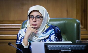 بهاره آروین: با اجرای لایحه جدید حجاب همه می بازیم! / «مفهوم ملت» با حاد شدن منازعات اجتماعی تحتالشعاع قرار میگیرد