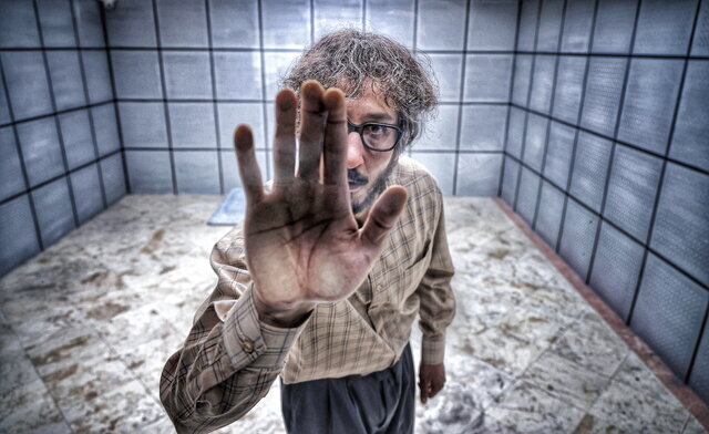 ماجرای بهرام افشاری و یک مرد عینکی/ عکس