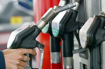 خبر مهم درباره بنزین/ تصمیم نهایی دولت درباره قیمت بنزین اعلام شد