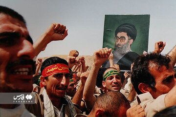 آزادگان سرافراز در آغوش وطن