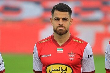 در پرسپولیس و استقلال دنبال هزار تومان و ۲ هزار تومان هستیم! در پرسپولیس و استقلال دنبال هزار تومان و ۲ هزار تومان هستیم!