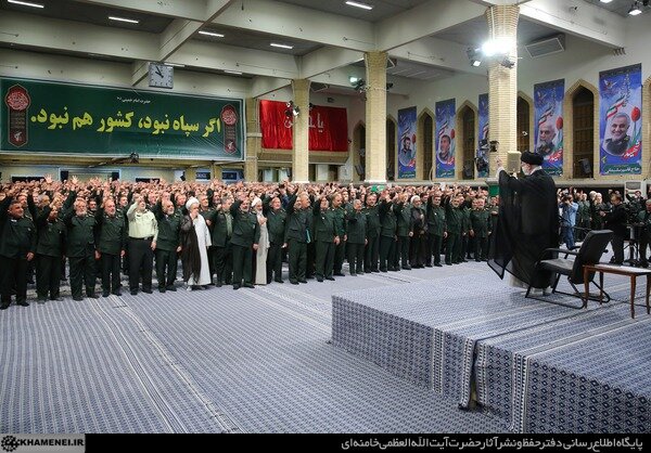 رهبر انقلاب: امروز سپاه بزرگترین سازمان ضدّ تروریستی در همهی دنیاست