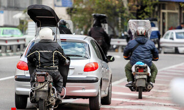 پلیس در برخورد با موتورسواران متخلف، وضعیت معیشتی خانواده آنها را در نظر می‌گیرد