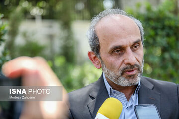 فرمان انتخاباتی رئیس صداوسیما به مجریها / کانالهای تلویزیونی در حوزههای انتخابیه فعال می شوند فرمان انتخاباتی رئیس صداوسیما به مجریها / کانالهای تلویزیونی در حوزههای انتخابیه فعال می شوند