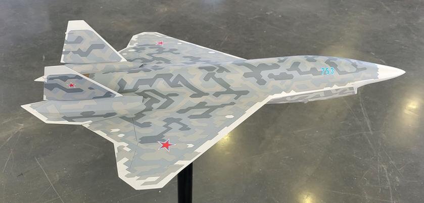 برای اولین بار سوخو۵۷ بدون سرنشین به نمایش درآمد/ عکس