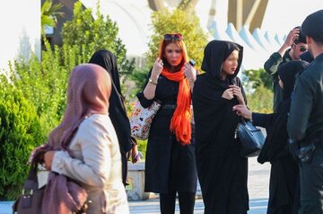نماینده حامی لایحه حجاب: بازگشت گشت ارشاد شایعه است / مردم با تصویب لایحه حجاب خوشحال میشوند