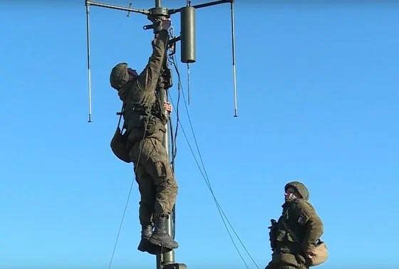 ایستگاههای پارازیتانداز در سراسر مسکو فعال شدند/عکس