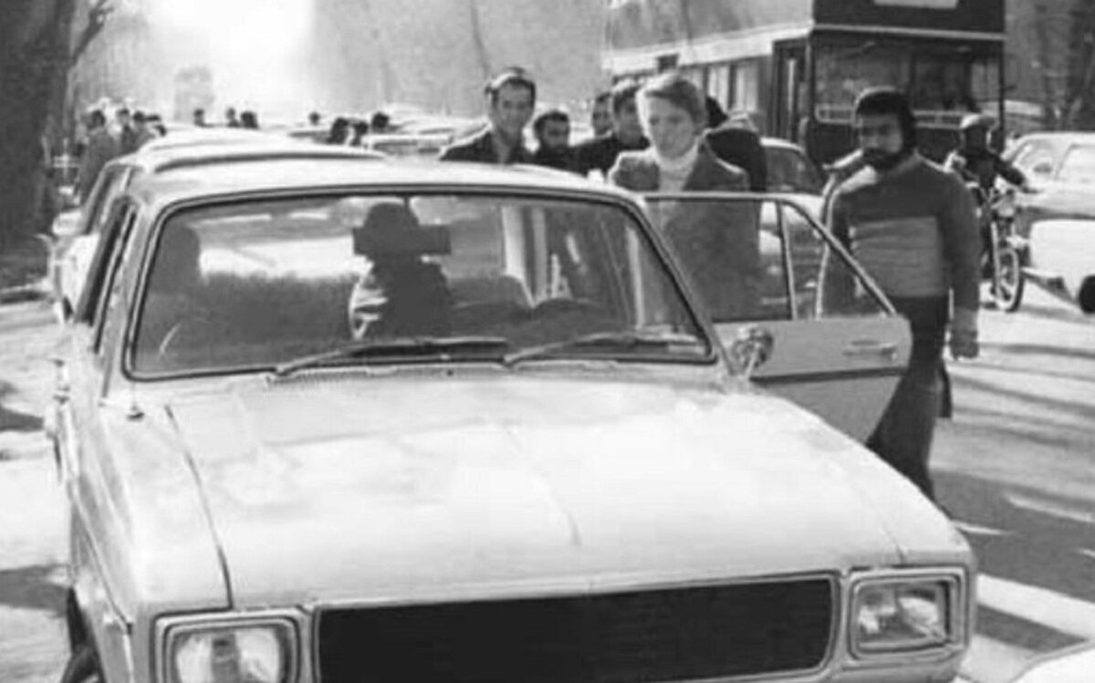 قیمت‌ جالب پلاک تاکسی در تهران، کرج، قم و رشت؛ ۵۰ سال قبل/ عکس