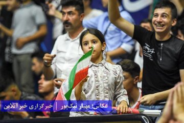 روز چهارم والیبال قهرمانی آسیا: ایران و ژاپن می‌تازند / مردان و زنان ارومیه‌ای یک‌دل و همراه تیم ملی