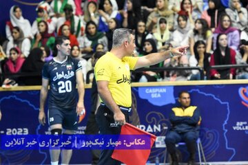 روز چهارم والیبال قهرمانی آسیا: ایران و ژاپن می‌تازند / مردان و زنان ارومیه‌ای یک‌دل و همراه تیم ملی