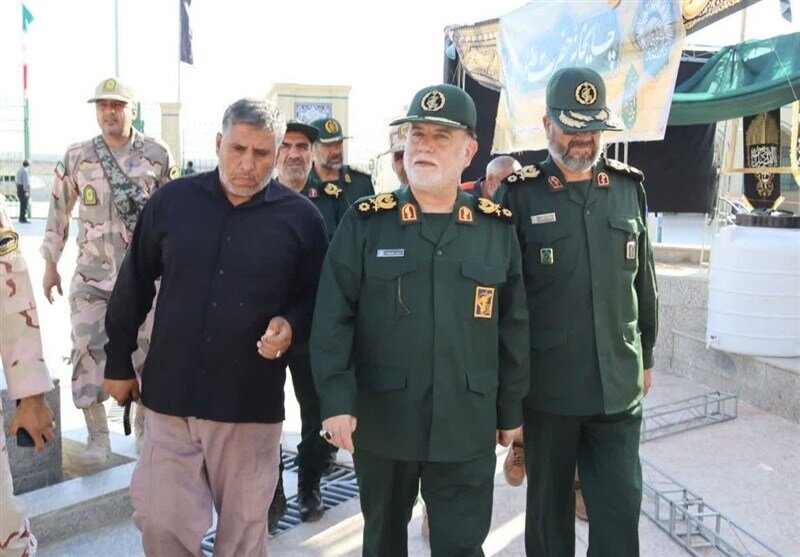 عکسی از مقام بلندپایه سپاه در مناطق مرزی سیستان