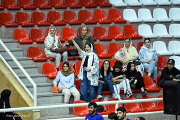روز پنجم والیبال قهرمانی آسیا: چین به ایران و قطر به ژاپن خورد / مسابقات به اوج رسید