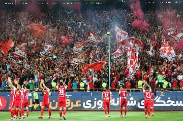 پرسپولیس - النصر با حضور تماشاگران برگزار می‌شود؟