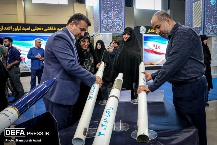 رفتار عجیب ۳ نماینده مجلس بعد از دیدن موشک های ایرانی +عکس
