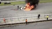 ببینید | آتش گرفتن ماشین مسابقه حین حرکات نمایشی