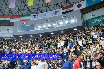 فینال والیبال قهرمانی آسیا: ژاپن باز هم در ایران قهرمان شد / تشویق ارومیه‌ای‌ها کارساز نبود