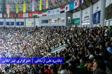 فینال والیبال قهرمانی آسیا: ژاپن باز هم در ایران قهرمان شد / تشویق ارومیه‌ای‌ها کارساز نبود