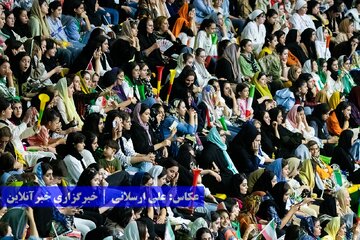 فینال والیبال قهرمانی آسیا: ژاپن باز هم در ایران قهرمان شد / تشویق ارومیه‌ای‌ها کارساز نبود
