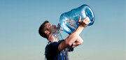 توصیه طب سنتی برای نوشیدن آب در روزهای گرم سال