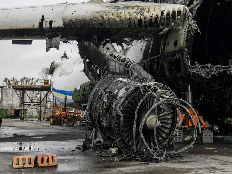 وضعیت عجیب بزرگترین هواپیمای جهان ۱۸ ماه پس از انهدام/ عکس