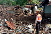 ببینید | اولین تصاویر از زلزله ۷.۱ ریشتری در دریای بالی در اندونزی