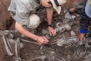 ببینید | کشف مقبره یک رهبر مذهبی در ۳ هزار سال قبل