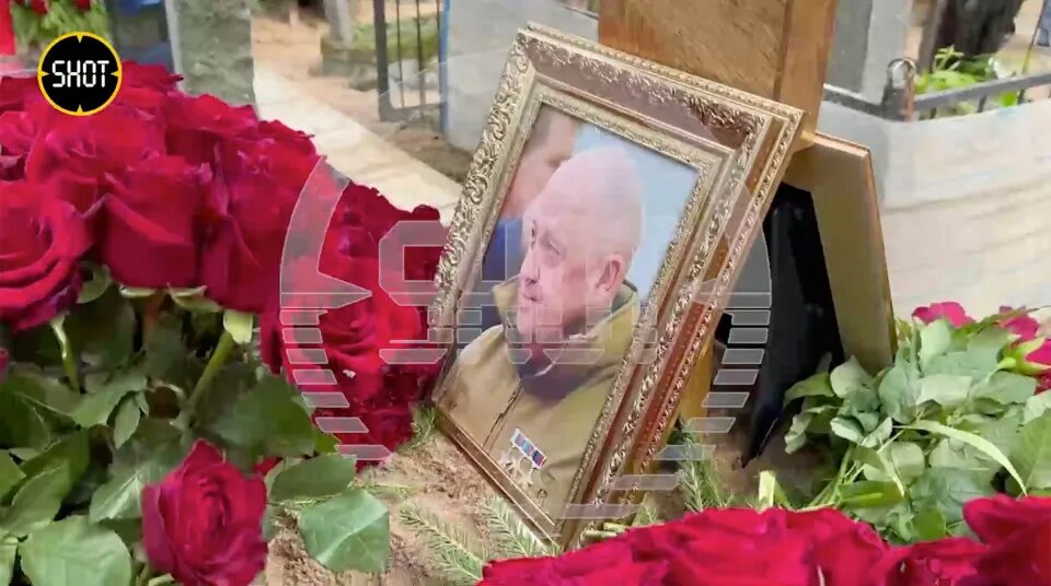 مراسم تدفین رئیس واگنر در جوی کاملا امنیتی/عکس