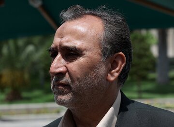 معاون رئیسی عزادار شهادت برادرزاده اش در حمله تروریستی کرمان /همسرِ برادر او نیز به شهادت رسید! معاون رئیسی عزادار شهادت برادرزاده اش در حمله تروریستی کرمان /همسرِ برادر او نیز به شهادت رسید!