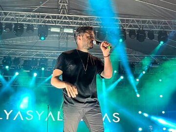 عکس | تصویر خبرساز خواننده معروف ترکیه در کنار سینا شعبانخانی