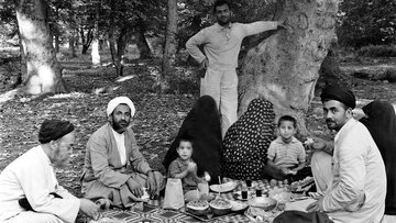 بمب قوی زیر کتابخانه دادستان منفجر شد / تصاویری ناب از زندگی «آیت اللهِ دادستان» 7