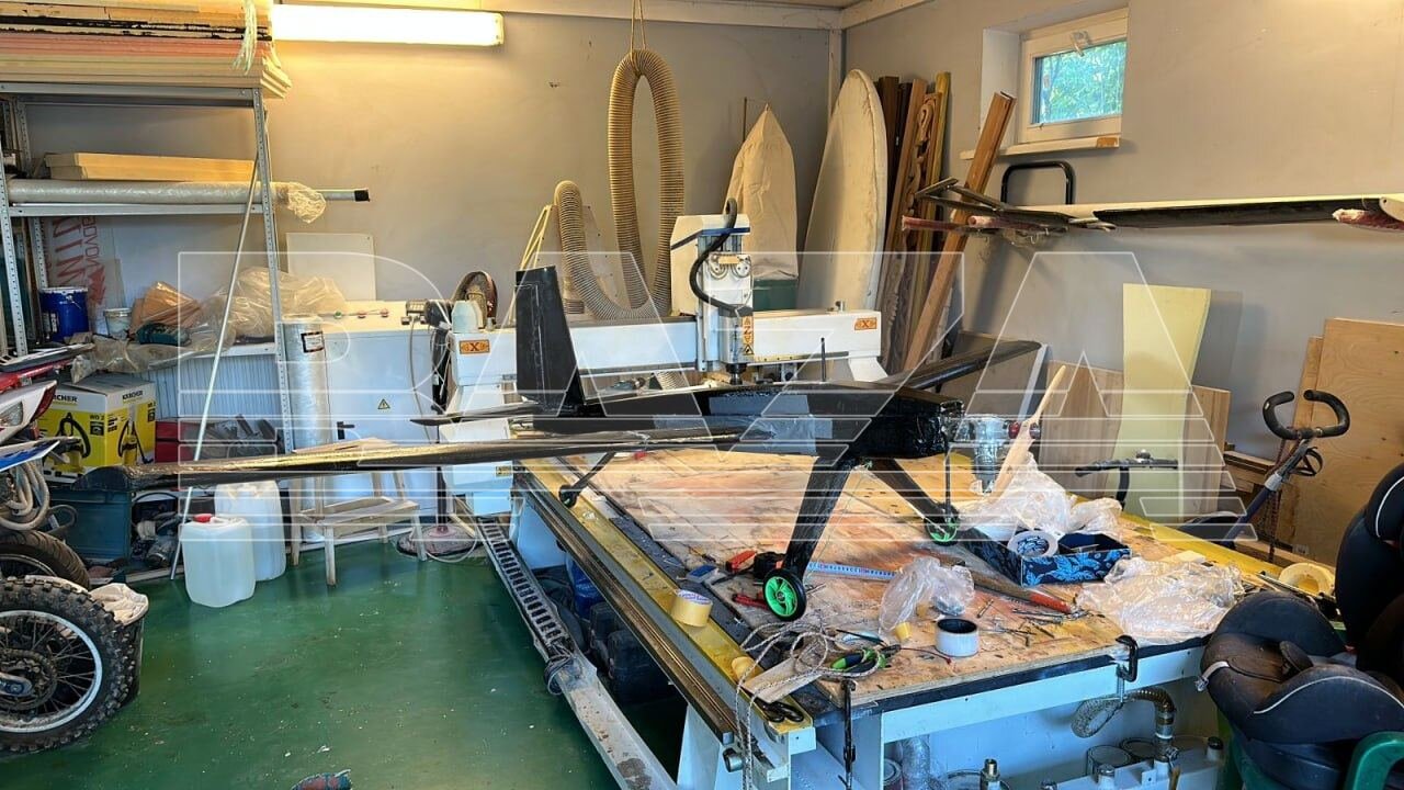 پیرمرد روسی که پهپاد بیرقدار را با مهندسی معکوس تولید کرد!/عکس