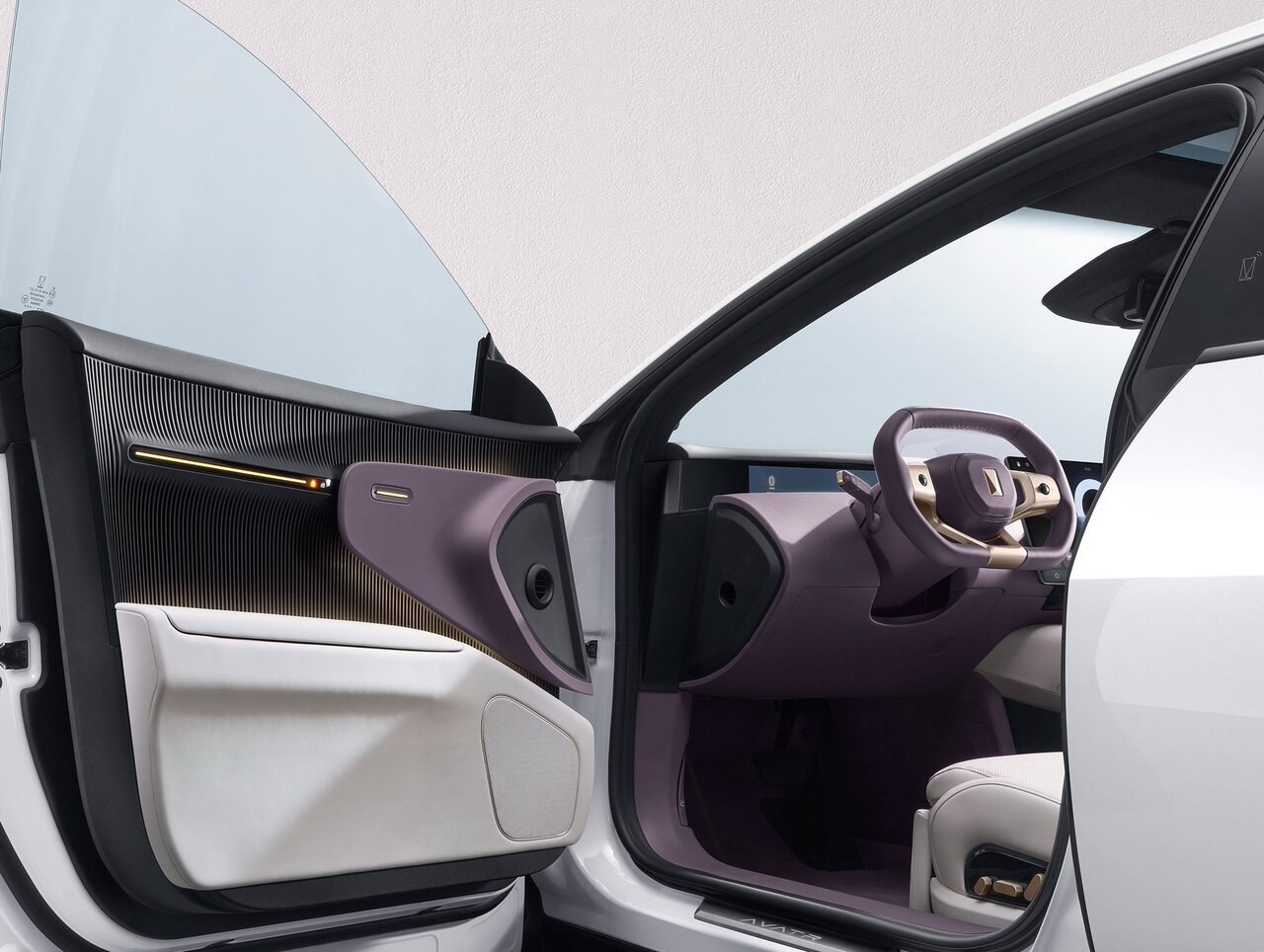 سفینه فضایی به ایران میآید / ایرانیها منتظر ورود یک خودروی خاص باشند