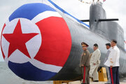 ببینید | رونمایی کره شمالی از زیر دریایی اتمی جدیدش
